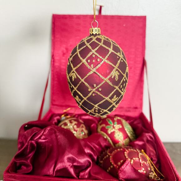 Frontgate Burgundy Glass Egg Ornaments Set of 4 EUC in Box - Picture 10 of 10